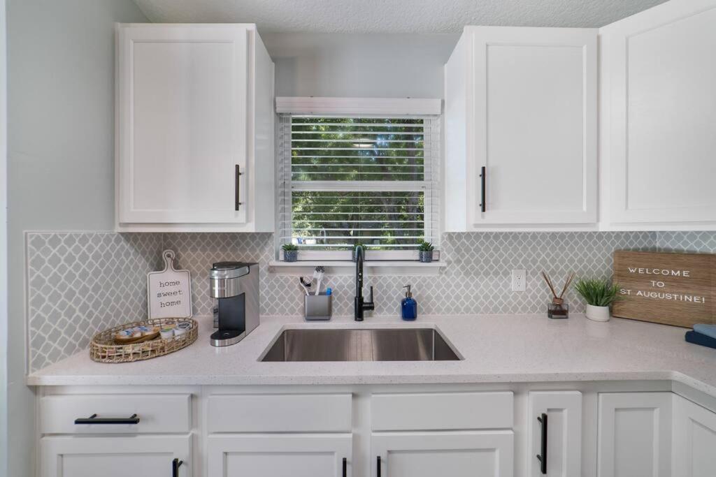 New Modern Bungalow Close To Downtown! Fully Fenced Yard St. Augustine Exteriér fotografie